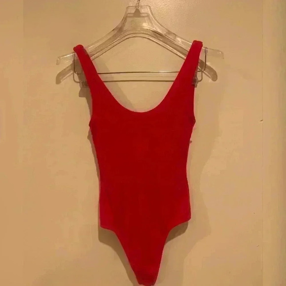 Aritzia Babaton Red Bodysuit - Picture 5 of 6